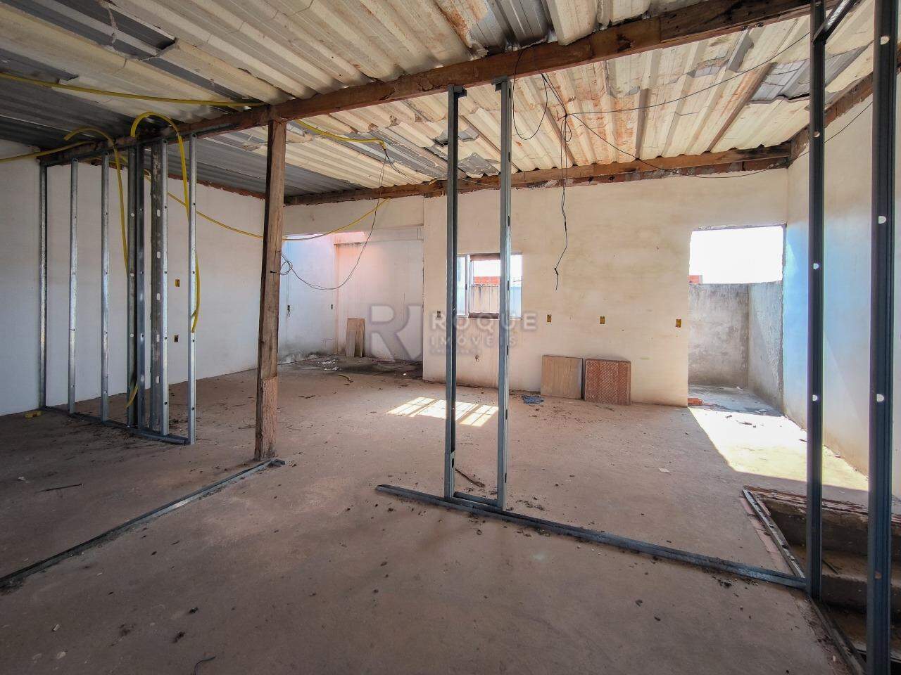Casa Residencial à venda no bairro Jardim dos Jequitibás: SALÃO