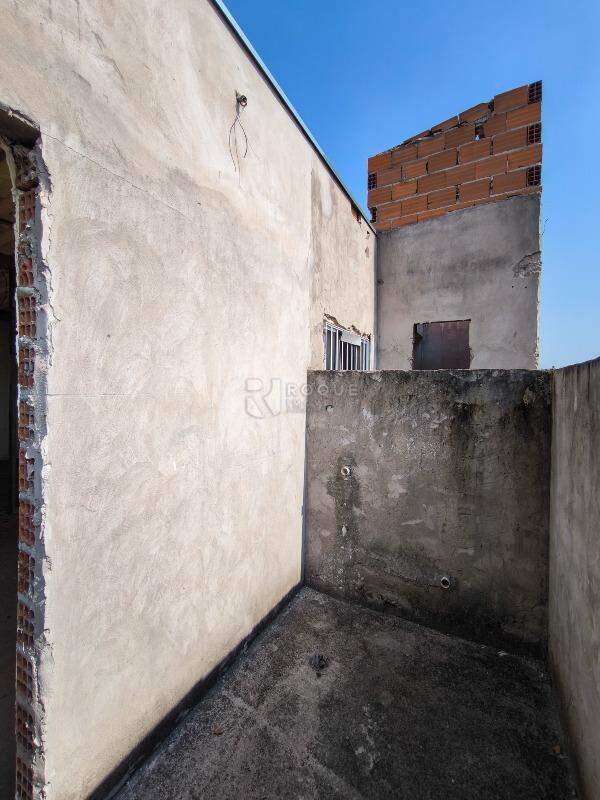 Casa Residencial à venda no bairro Jardim dos Jequitibás: FUNDOS SALÃO