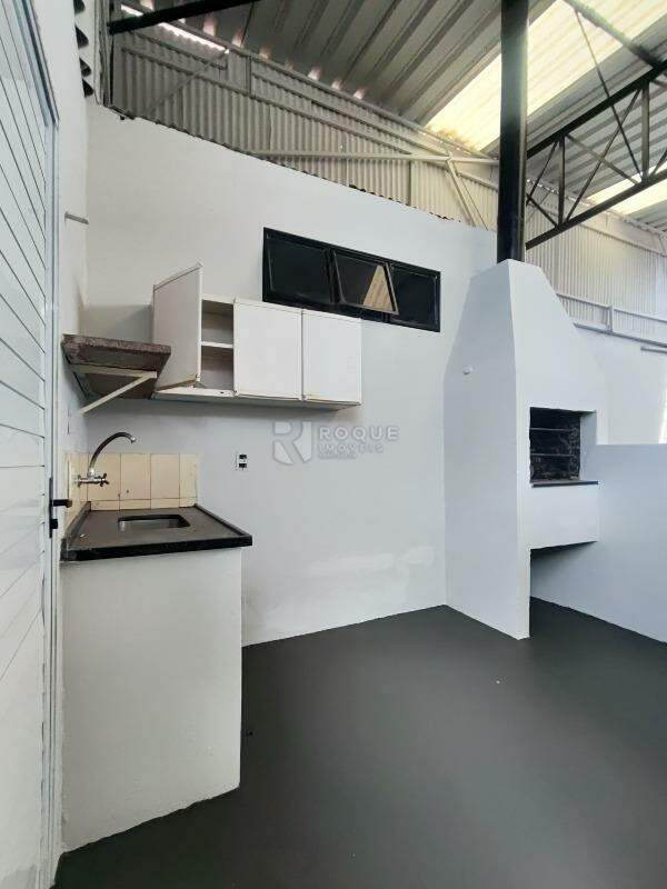Barracão/Galpão para aluguel no bairro Vila Claudia: Cozinha 