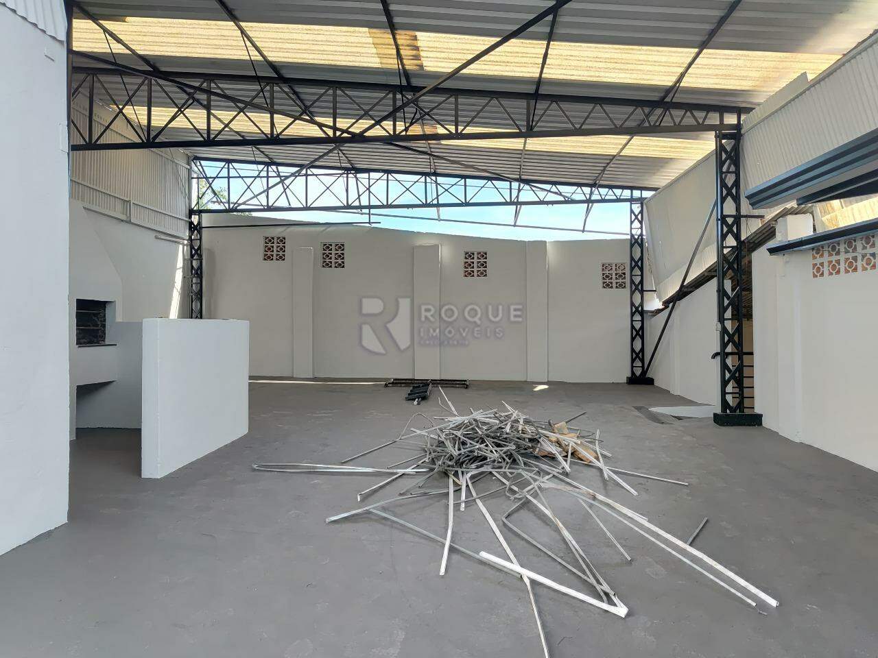 Barracão/Galpão para aluguel no bairro Vila Claudia: Salão