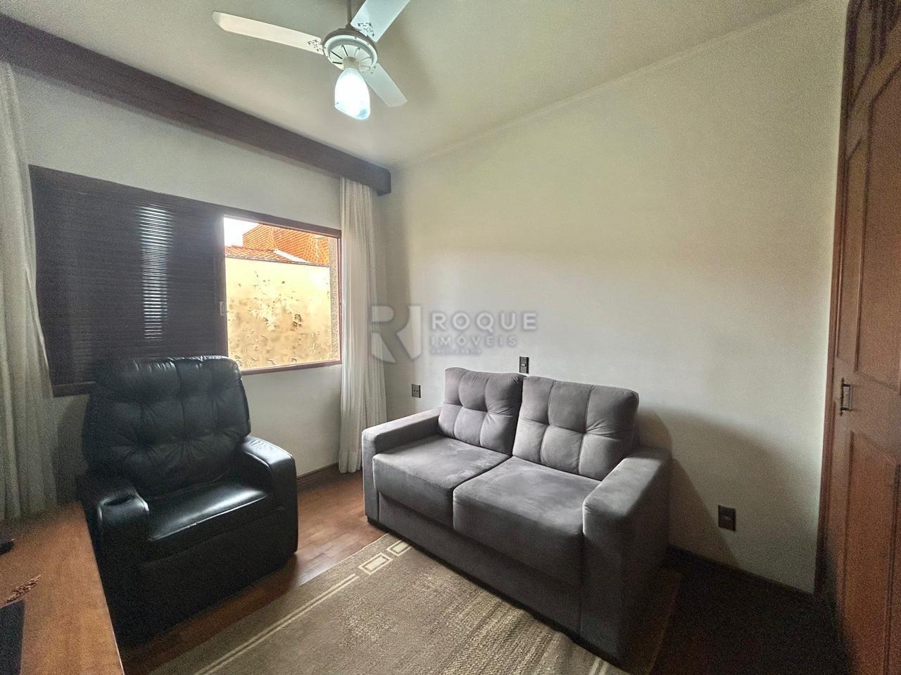 Casa Residencial à venda no bairro Vila São Geraldo: 