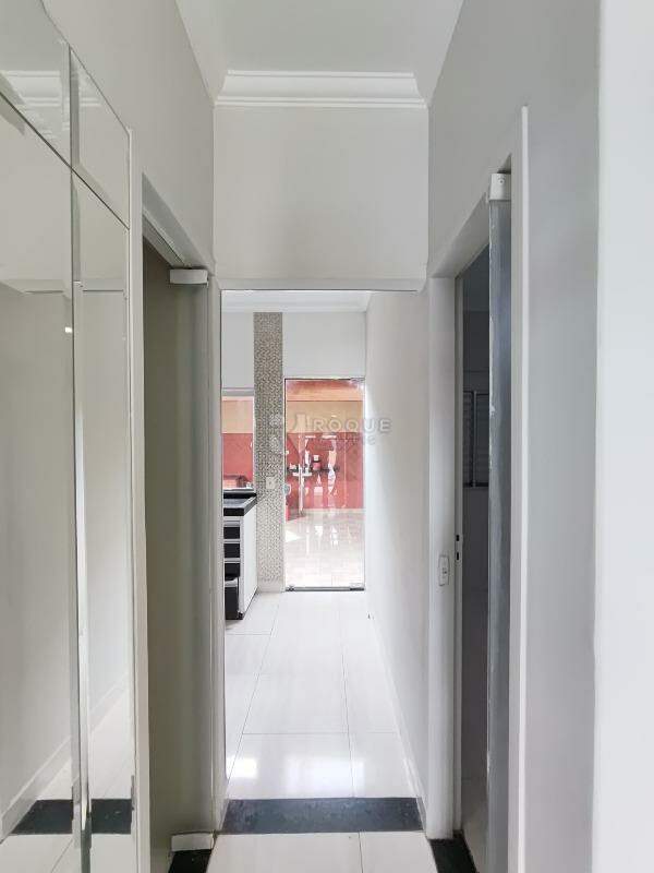 Casa em condomínio para aluguel no bairro Parque Residencial Santa Eulália: Hall