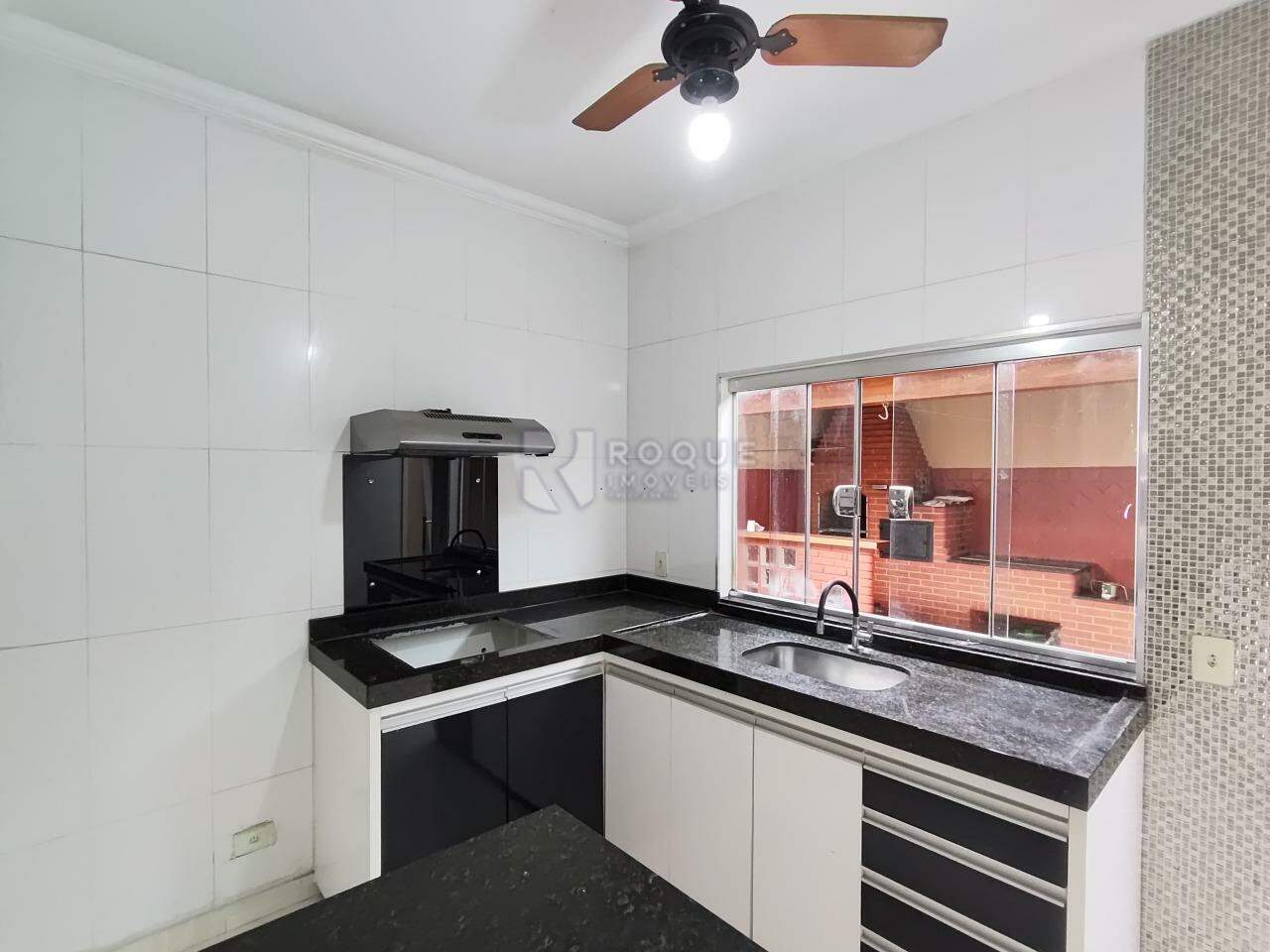 Casa em condomínio para aluguel no bairro Parque Residencial Santa Eulália: Cozinha