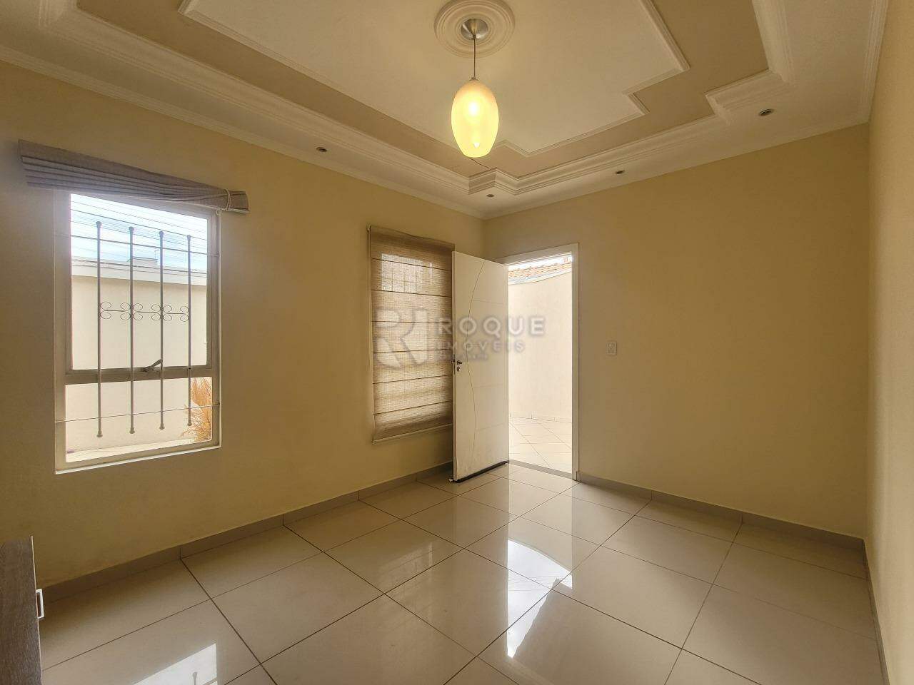 Casa Residencial para aluguel no bairro Jardim Residencial Dona Santina Paroli Peccinini: Sala 