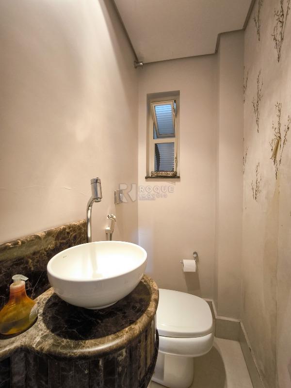 Apartamento à venda no bairro Centro: LAVABO