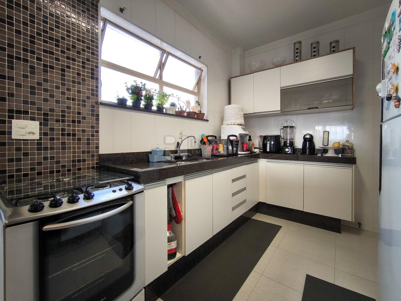 Apartamento à venda no bairro Centro: COZINHA