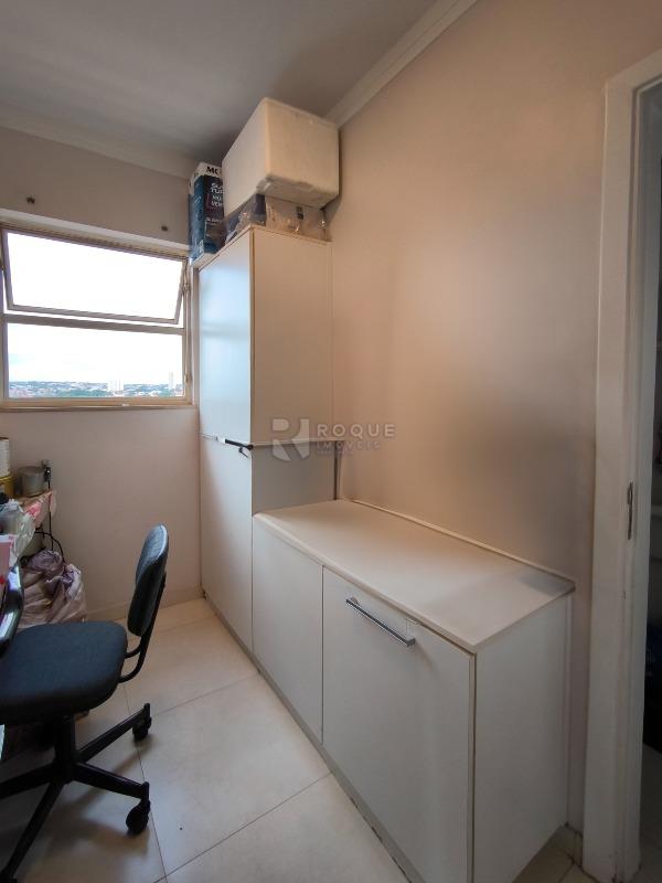 Apartamento à venda no bairro Centro: ÁREA DE SERVIÇO