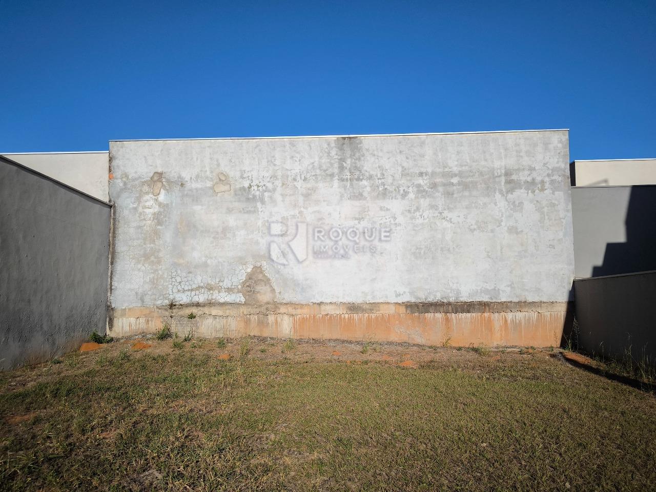 Terreno em condomínio à venda no bairro Vale das Oliveiras: 