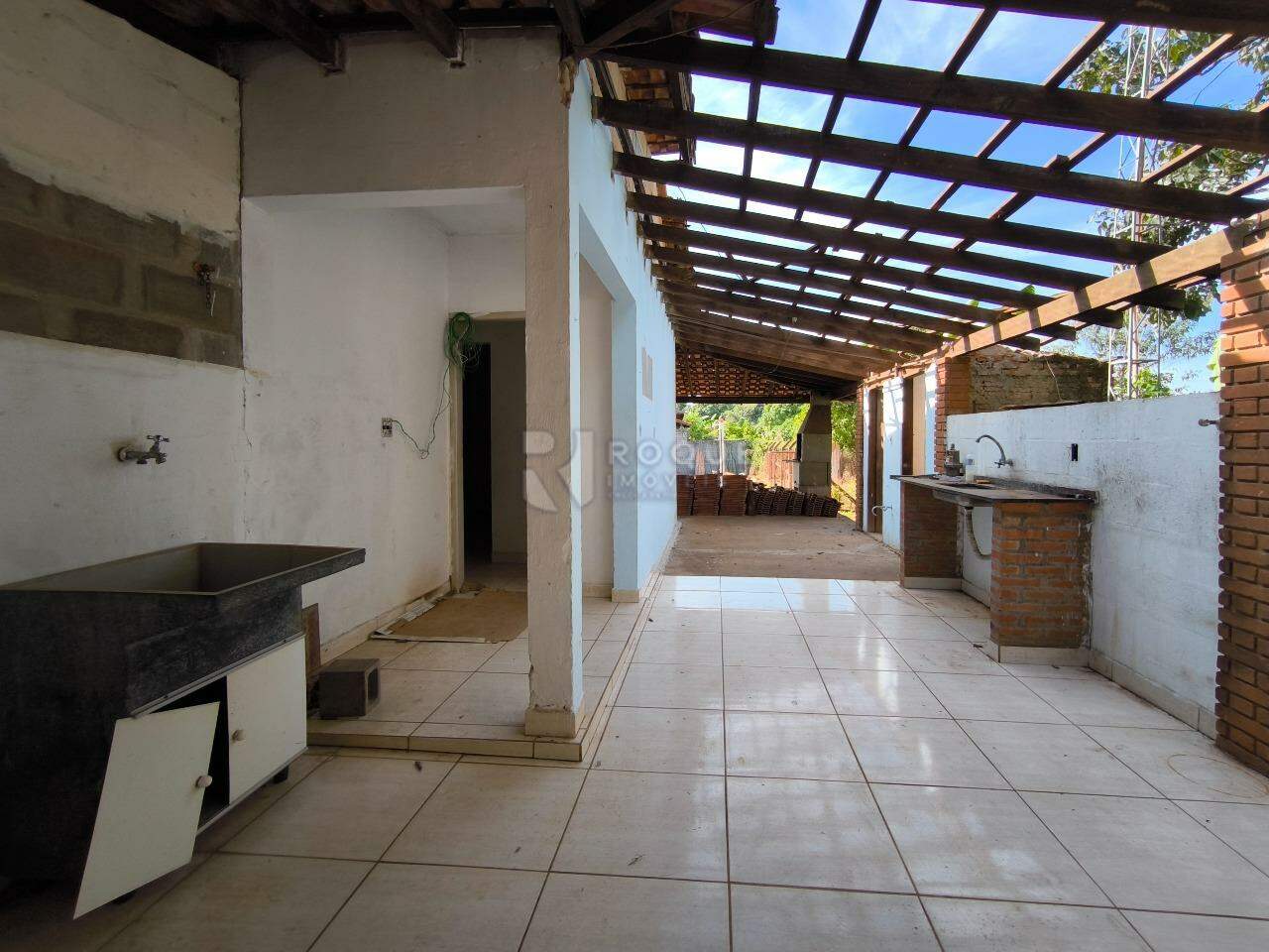 Chácara à venda no bairro Bairro dos Pires: ÁREA DE SERVIÇO