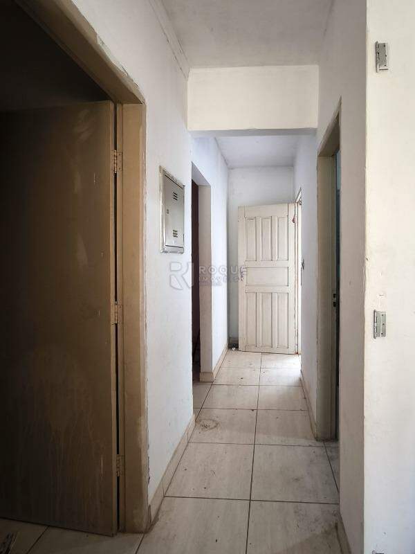 Chácara à venda no bairro Bairro dos Pires: CORREDOR INTERNO