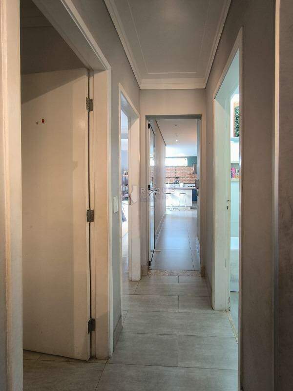 Casa em condomínio à venda no bairro Residencial Itamaracá: ÁREA DE CIRCULAÇÃO