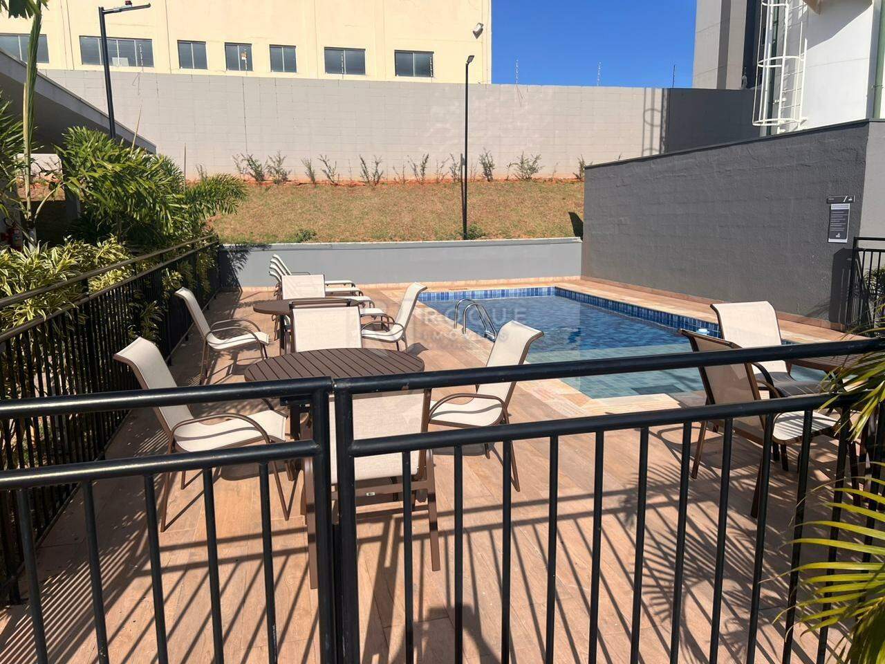 Apartamento à venda no bairro Jardim Esteves: 