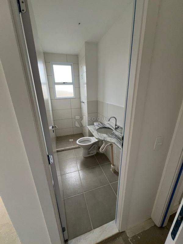 Apartamento à venda no bairro Jardim Esteves: 