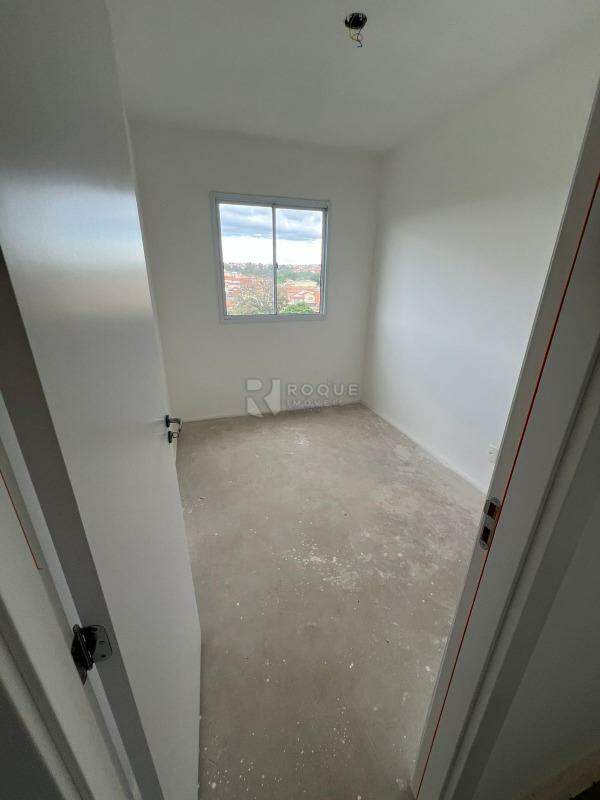 Apartamento à venda no bairro Jardim Esteves: 