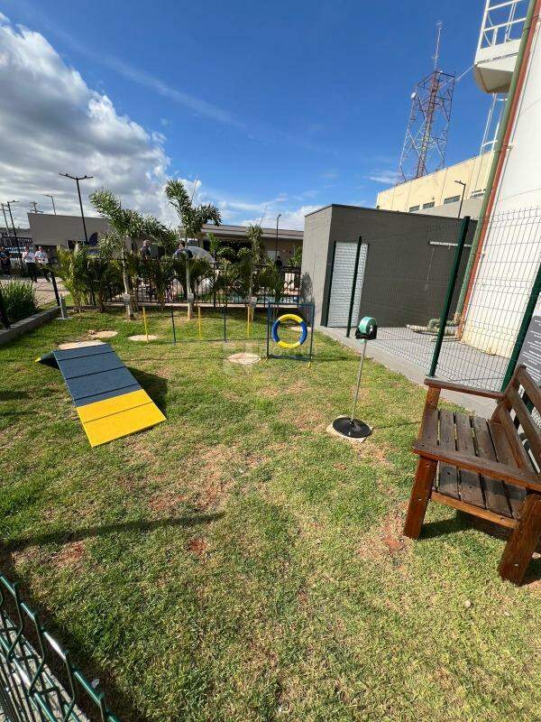 Apartamento à venda no bairro Jardim Esteves: 