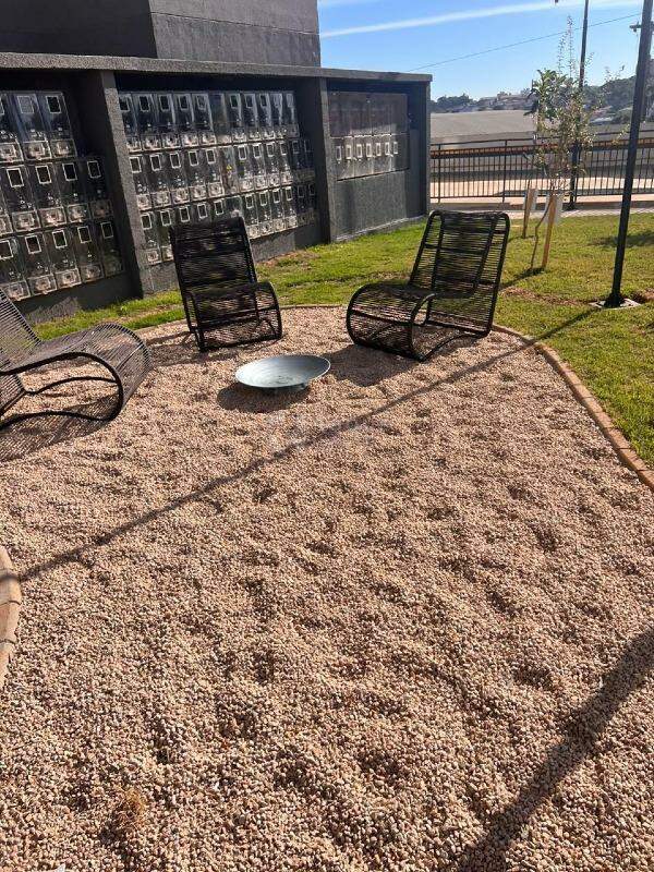 Apartamento à venda no bairro Jardim Esteves: 