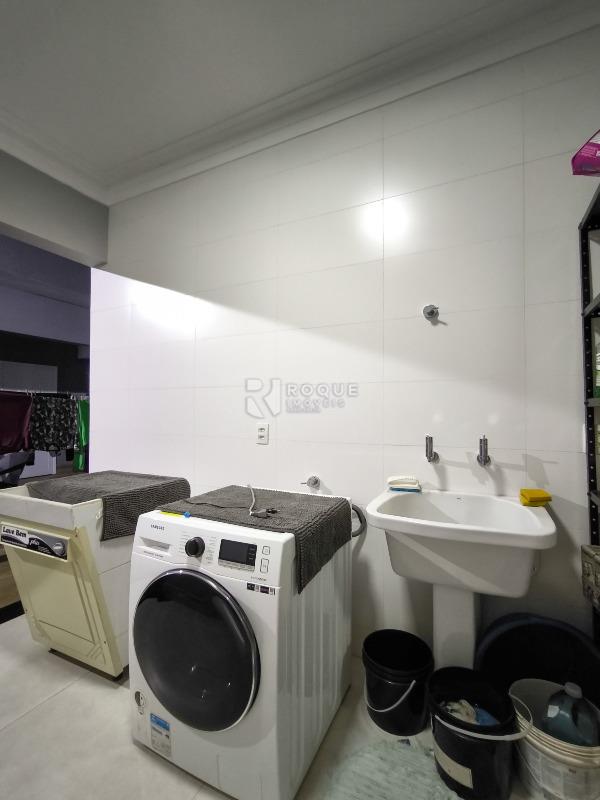 Casa Residencial à venda no bairro Jardim Santana: LAVANDERIA