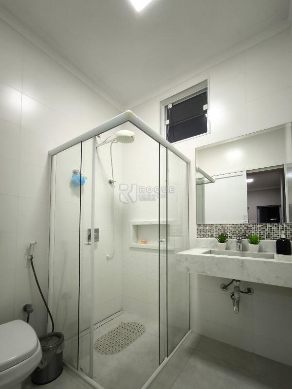 Casa Residencial à venda no bairro Jardim Santana: BANHEIRO SOCIAL