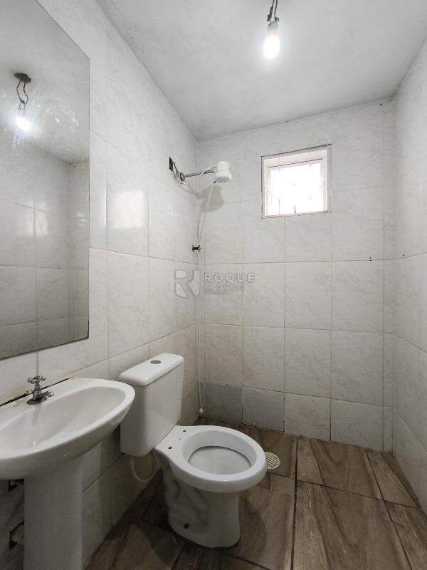 Casa Residencial à venda no bairro Jardim Parque Novo Mundo: BANHEIRO SOCIAL EDÍCULA
