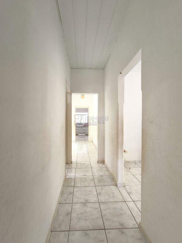 Casa Residencial à venda no bairro Vila Santa Lucia: CORREDOR INTERNO