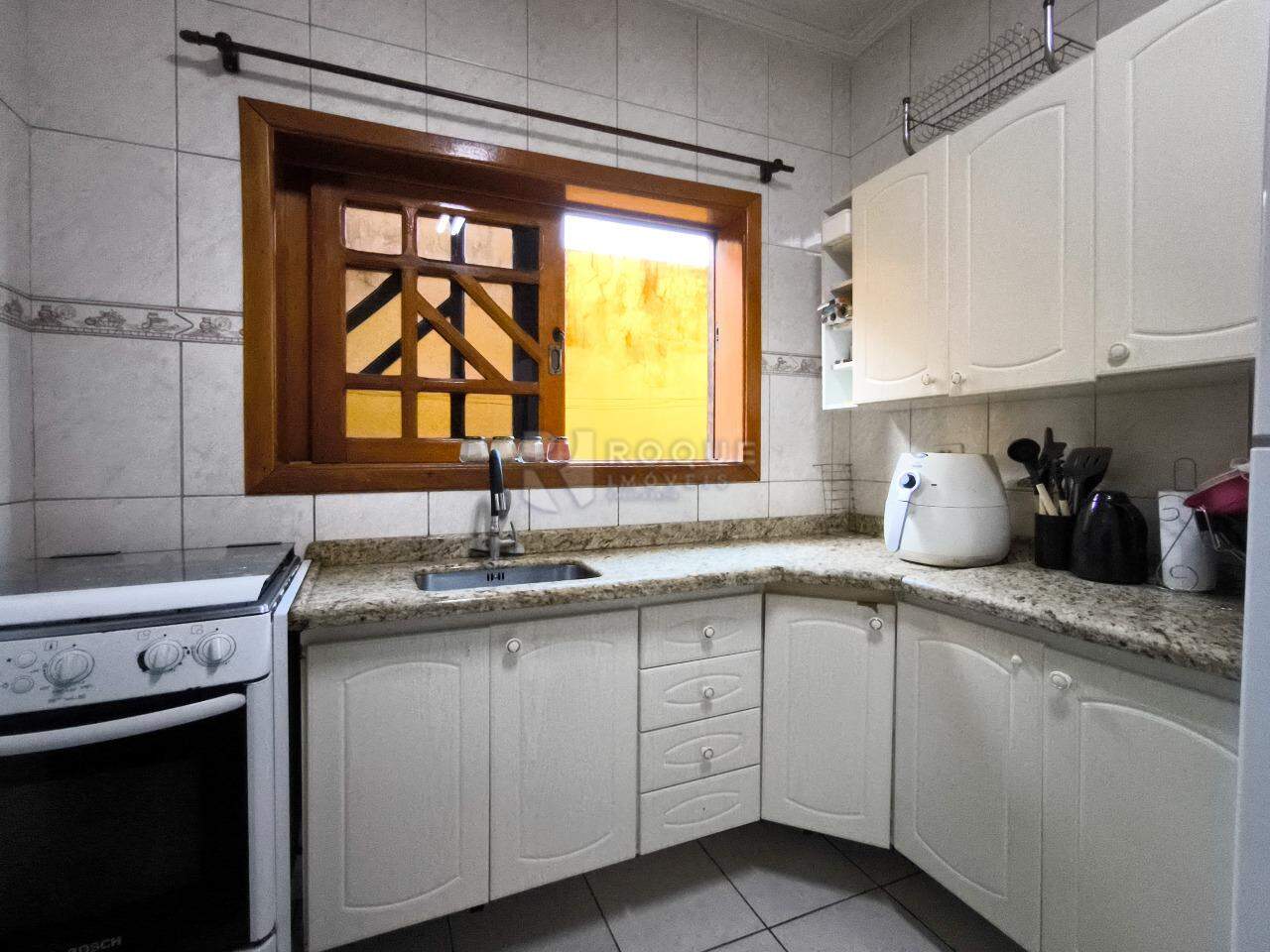 Casa Residencial à venda no bairro Jardim Ouro Verde: COZINHA