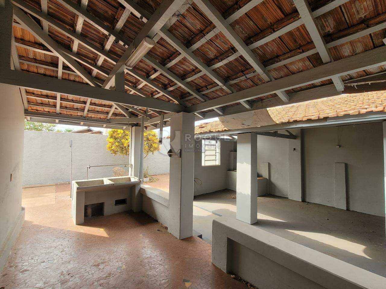 Casa Residencial à venda no bairro Vila Fascina: Área de Serviço