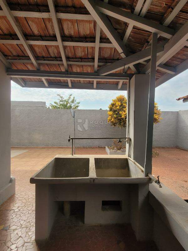 Casa Residencial à venda no bairro Vila Fascina: Área de Serviço