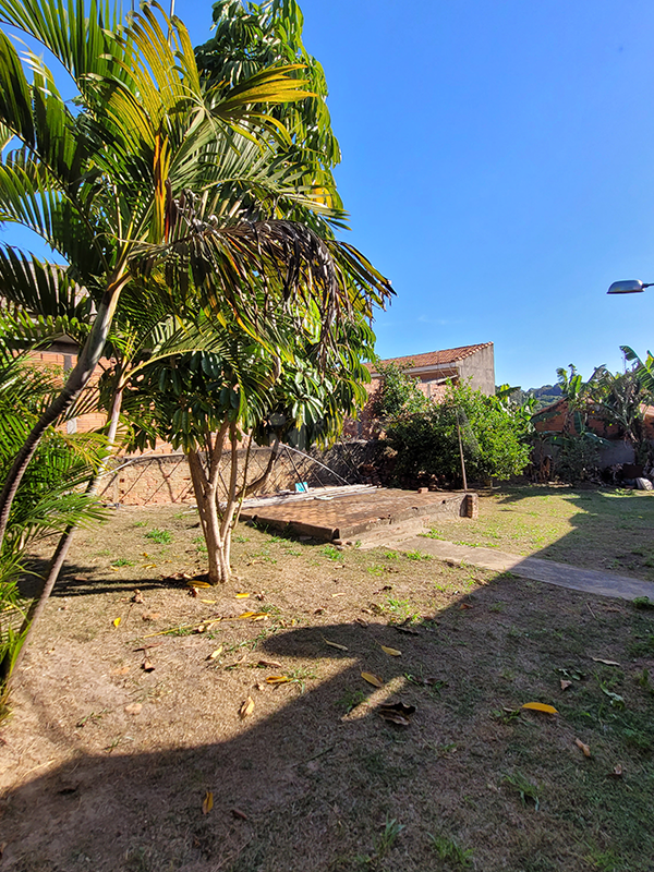 Terreno à venda no bairro Parque das Nações: 