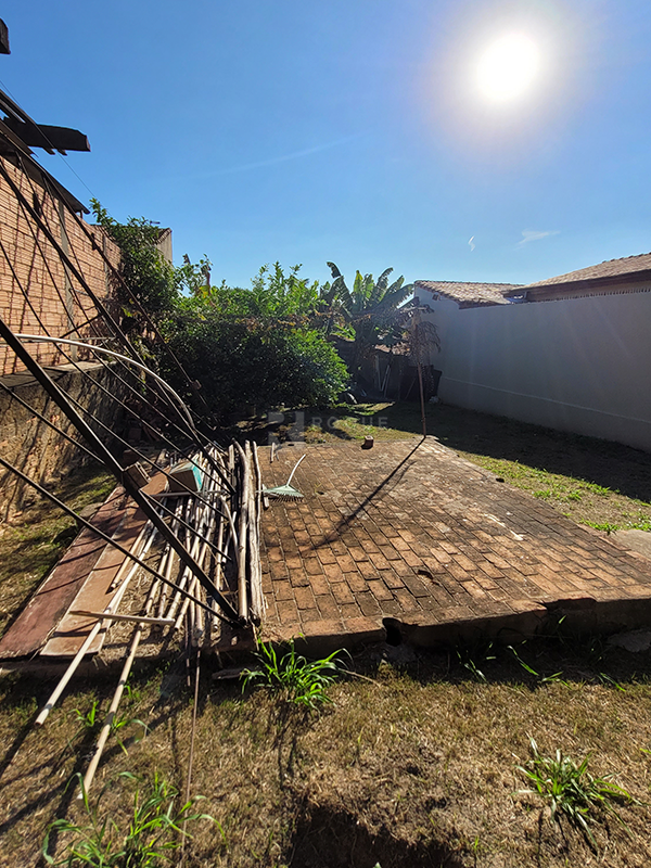 Terreno à venda no bairro Parque das Nações: 