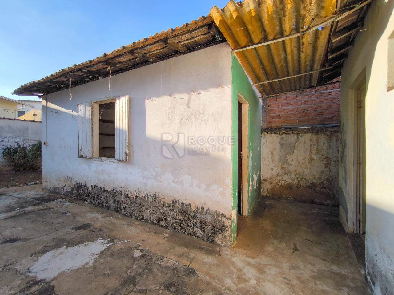 Casa Residencial à venda no bairro Centro: DESPEJO CASA 2
