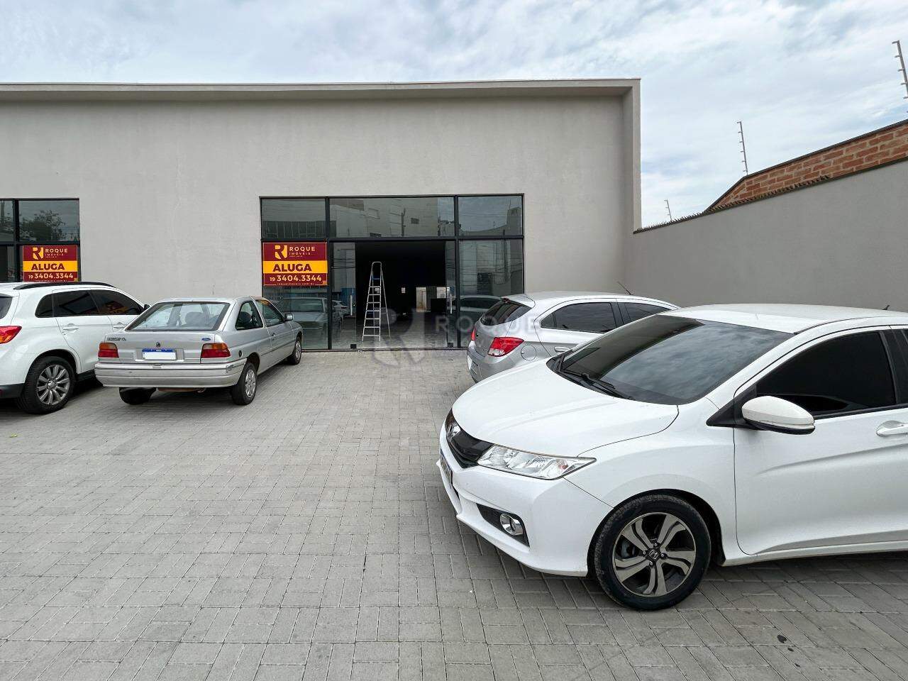 Barracão/Galpão para aluguel no bairro Vila Cristovam: Fachada 