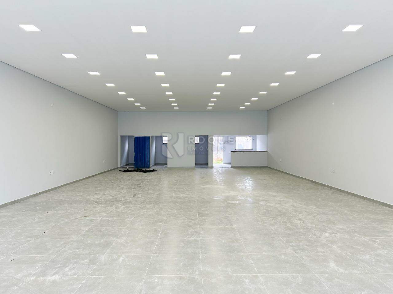 Barracão/Galpão para aluguel no bairro Vila Cristovam: Salão