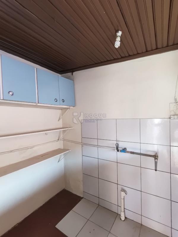 Casa Residencial para aluguel no bairro Vila Paulista: Lavanderia
