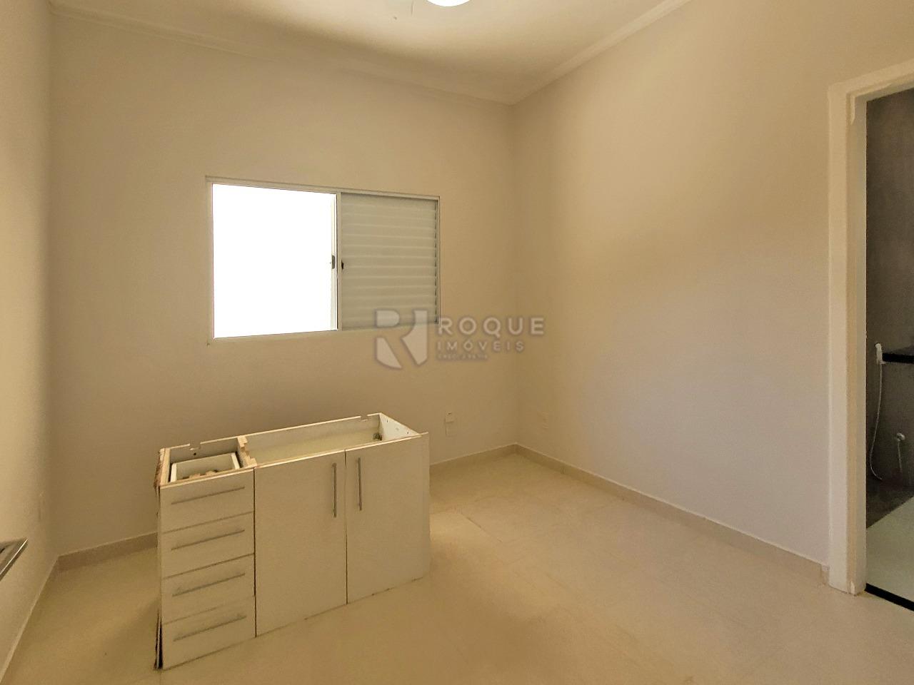 Casa em condomínio à venda no bairro Parque Residencial Roland:  SUÍTE 1 