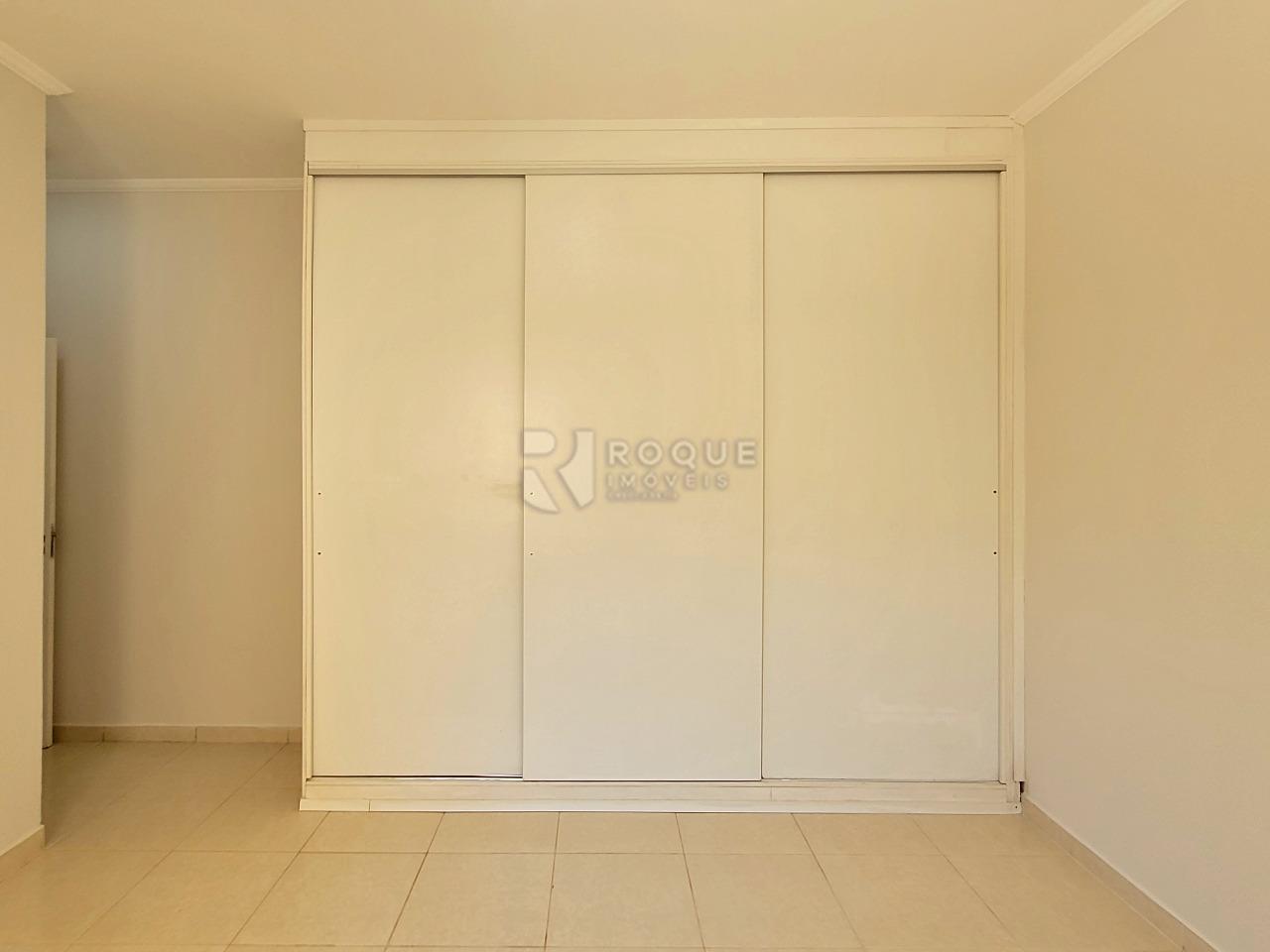 Casa em condomínio à venda no bairro Parque Residencial Roland: SUÍTE 3 