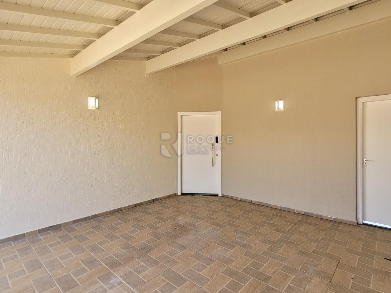 Casa em condomínio à venda no bairro Parque Residencial Roland: GARAGEM