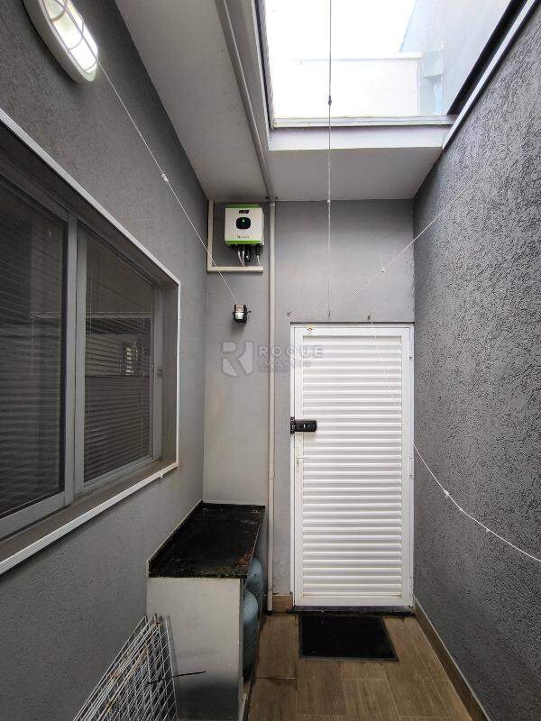 Casa em condomínio à venda no bairro Jardim Residencial Campo Novo: ENTRADA DE SERVIÇO