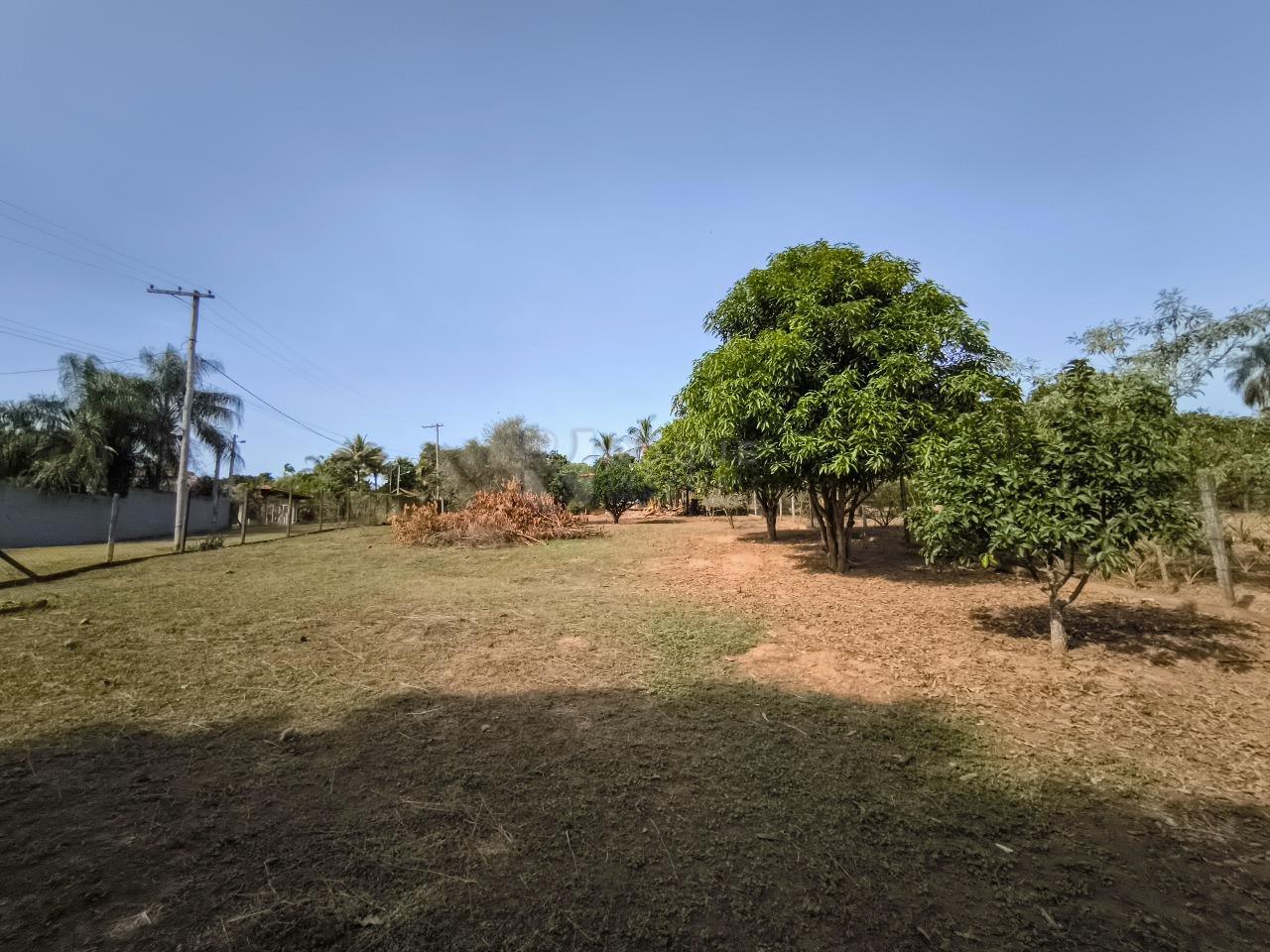 Chácara à venda no bairro Pires de Cima: ÁREA VERDE