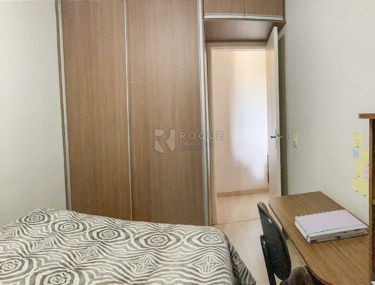 Apartamento à venda no bairro Vila Queiroz: 
