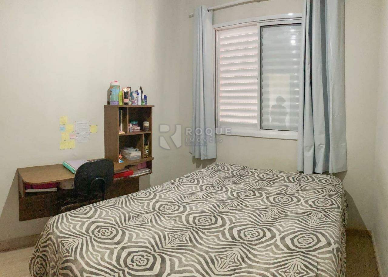Apartamento à venda no bairro Vila Queiroz: 