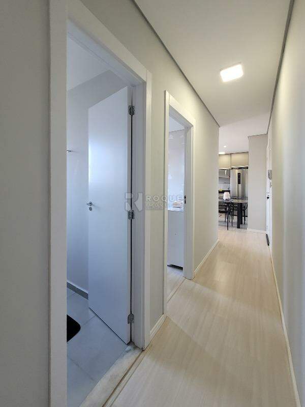 Apartamento à venda no bairro Jardim Esteves: CORREDOR INTERNO