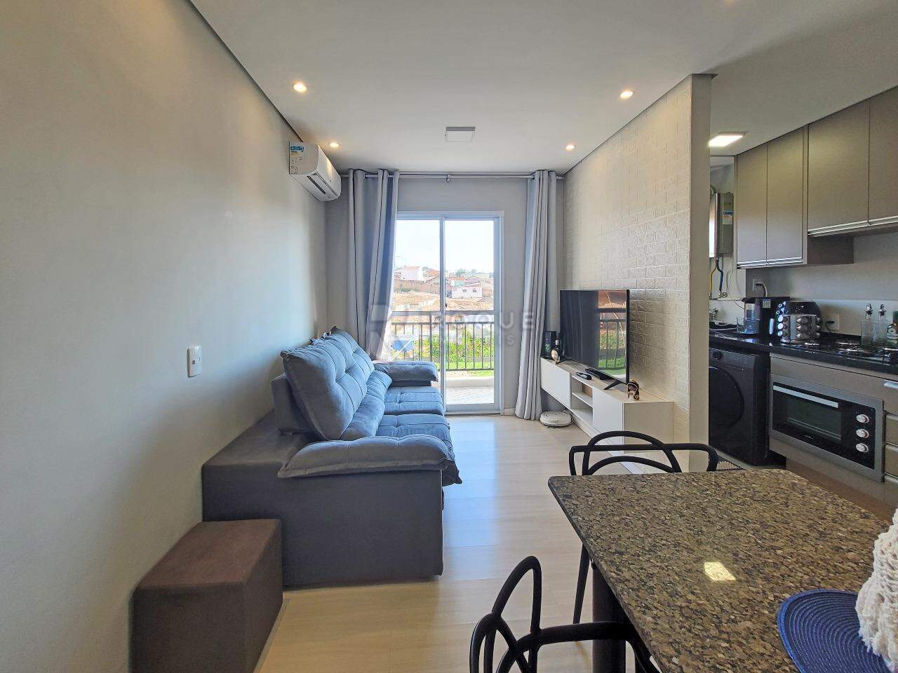 Apartamento à venda no bairro Jardim Esteves: 