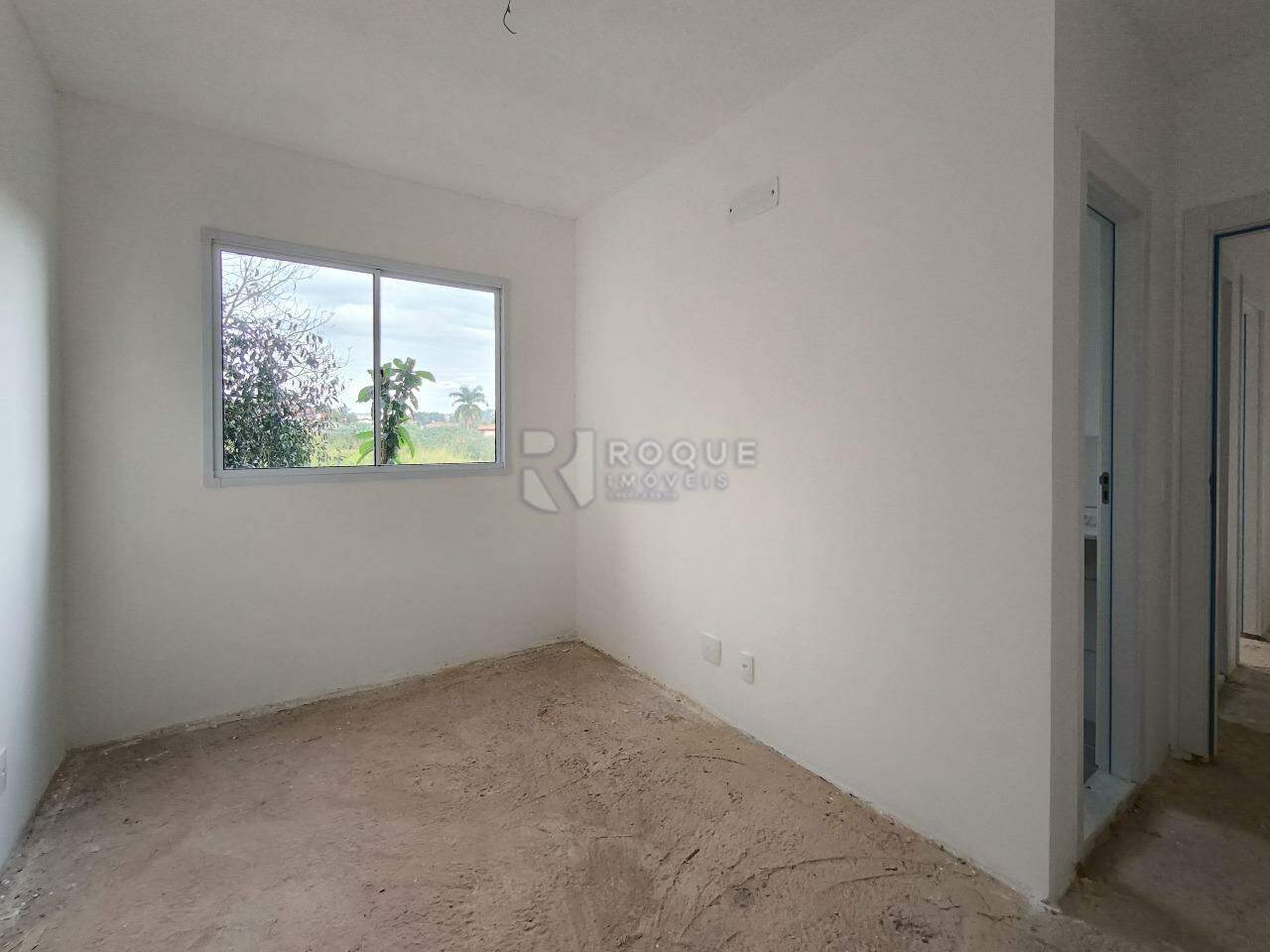 Apartamento à venda no bairro Jardim Esteves: SUÍTE