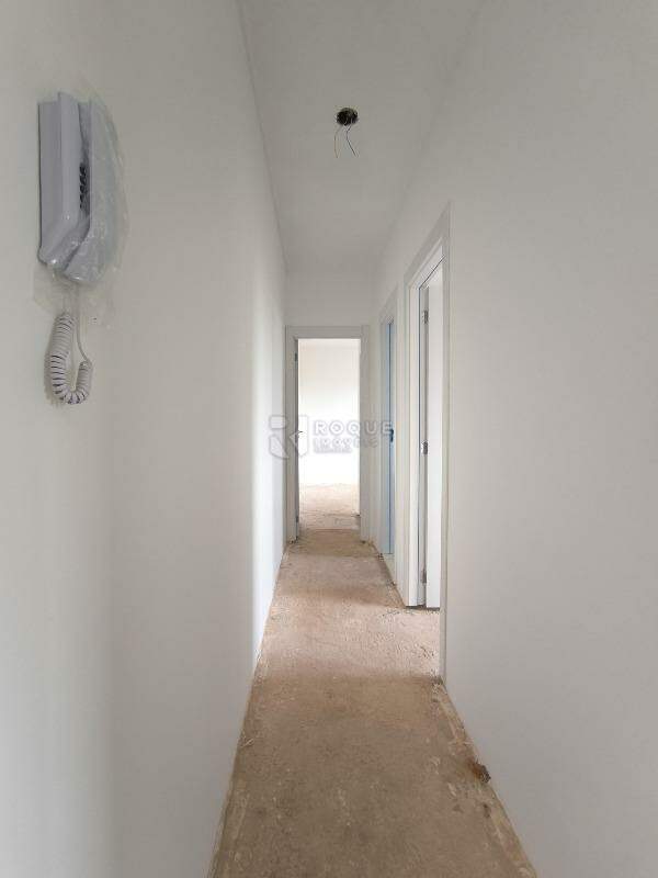 Apartamento à venda no bairro Jardim Esteves: CORREDOR INTERNO