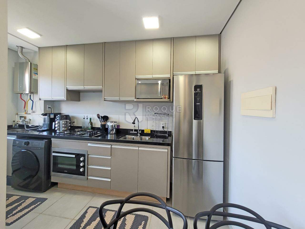 Apartamento à venda no bairro Jardim Esteves: COZINHA