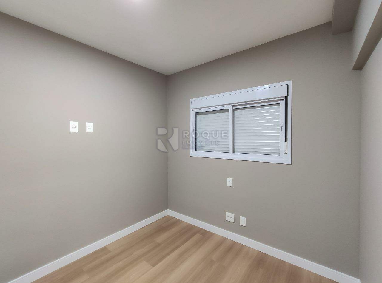 Apartamento para aluguel no bairro Vila Primavera: Dormitório 3