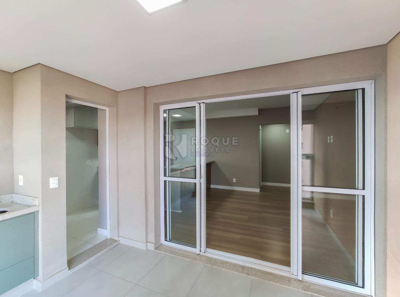 Apartamento para aluguel no bairro Vila Primavera: Sacada 