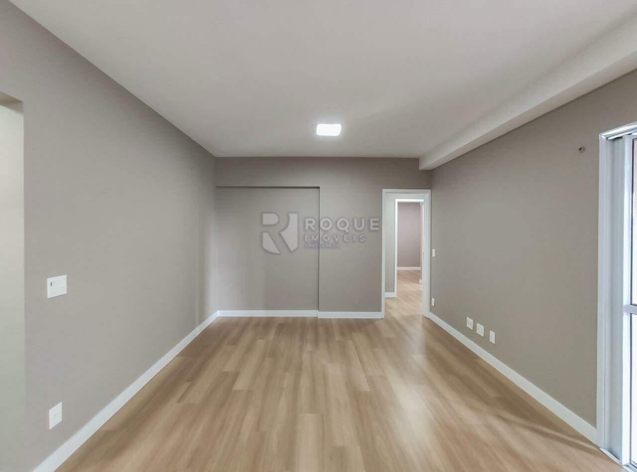 Apartamento para aluguel no bairro Vila Primavera: Sala 