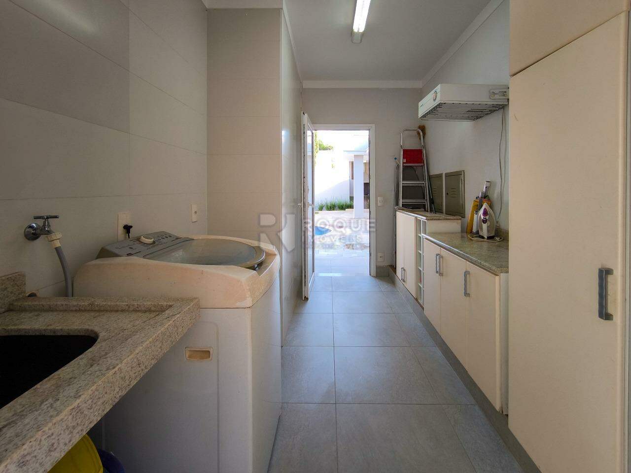 Casa em condomínio à venda no bairro Residencial Casalbuono: LAVANDERIA