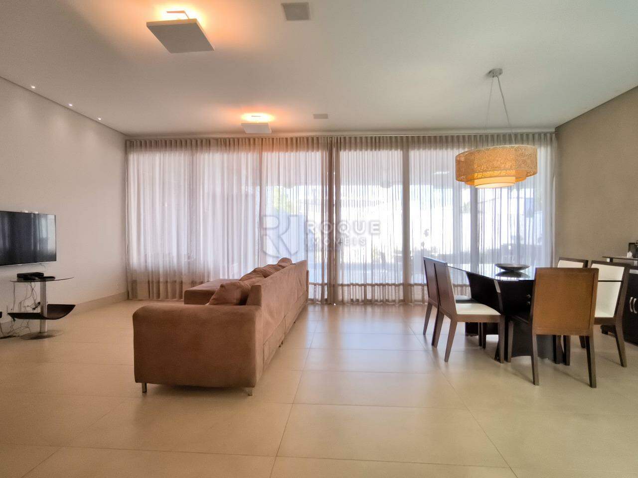 Casa em condomínio à venda no bairro Residencial Casalbuono: SALA DE ESTAR